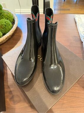 Gucci Black Glossy Chelsea Rain Boots with Signature Green-Red Web
